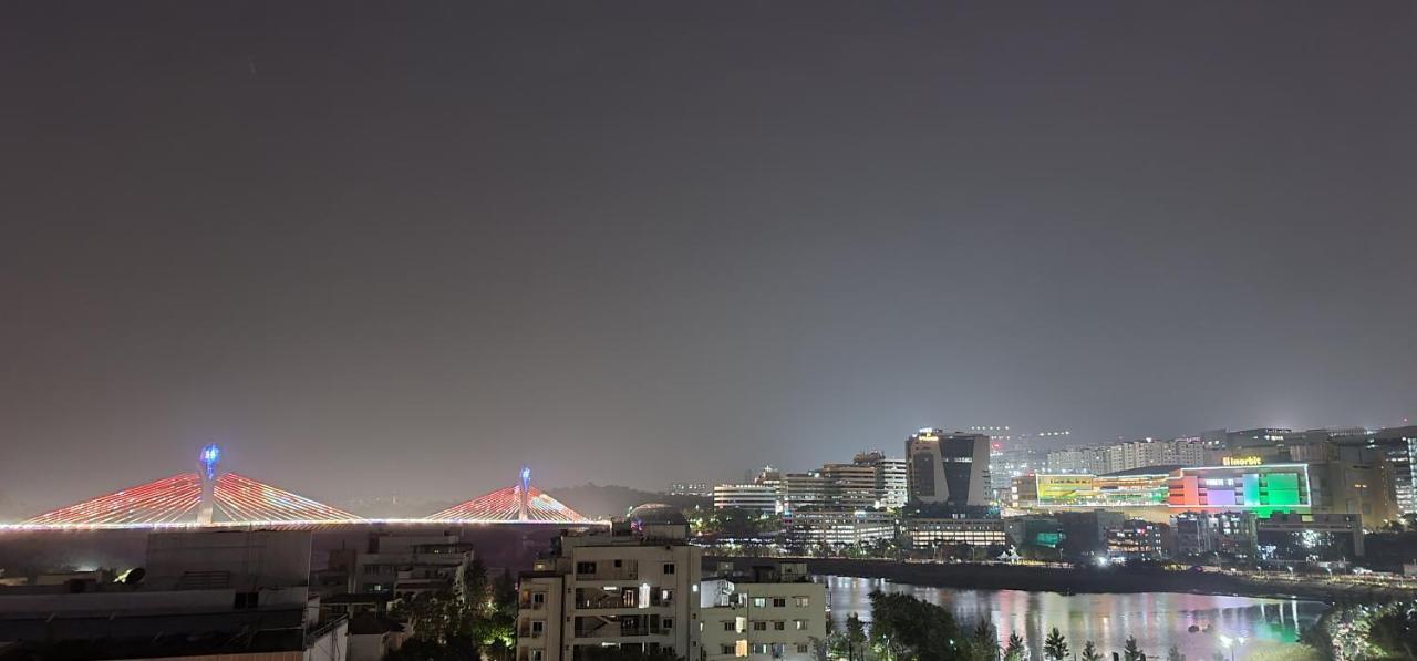 La Serene Hyderabad Exteriör bild