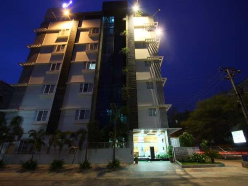 La Serene Hyderabad Exteriör bild
